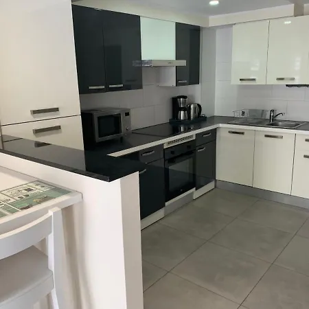 Au Manoir Des Vallees Bed & Breakfast