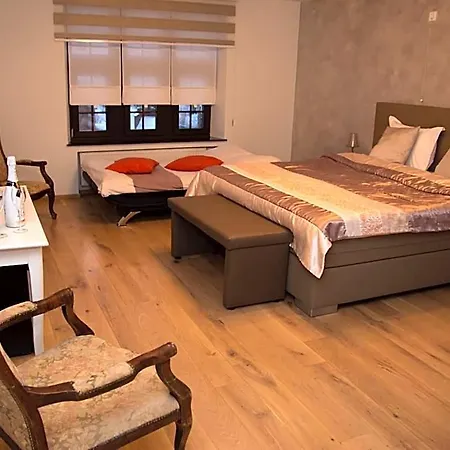 Au Manoir Des Vallees 4* Maffe