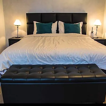 Couette-café Au Manoir Des Vallees 4*