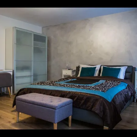 Au Manoir Des Vallees 3*