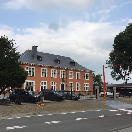 Bed & Breakfast Au Manoir Des Vallees Maffe