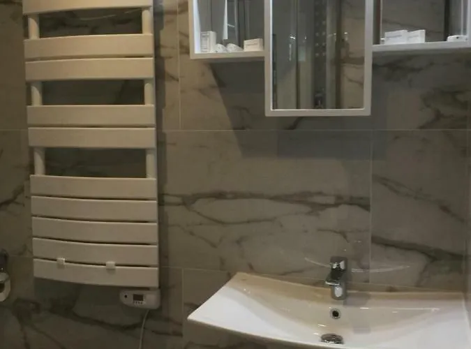 Au Manoir Des Vallees 4* Maffe